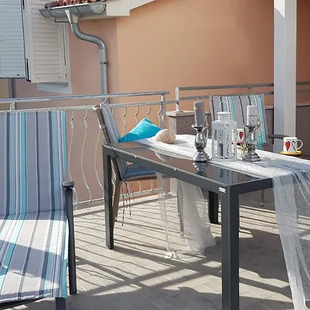 Lilliana Апартаменты Трибунь