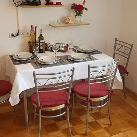 Апартаменты Lilliana *