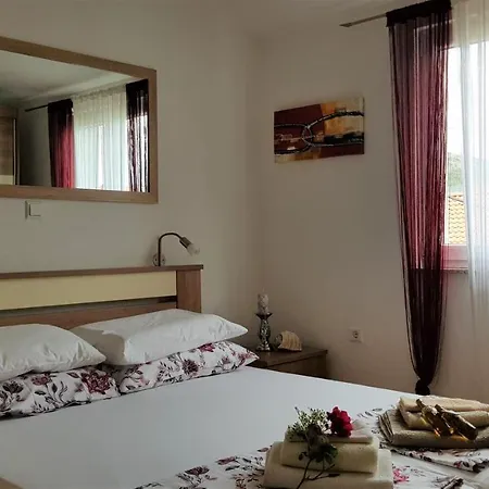 Апартаменты Lilliana *