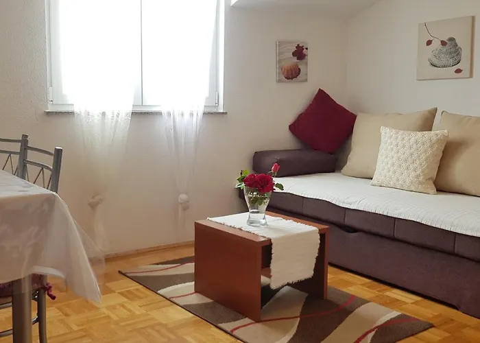 Lilliana Apartament *